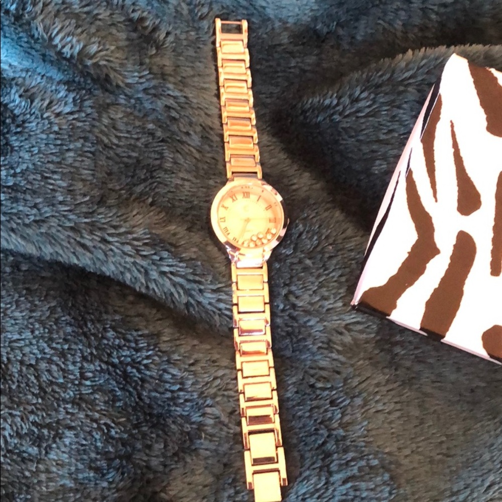 Silver fashion watch